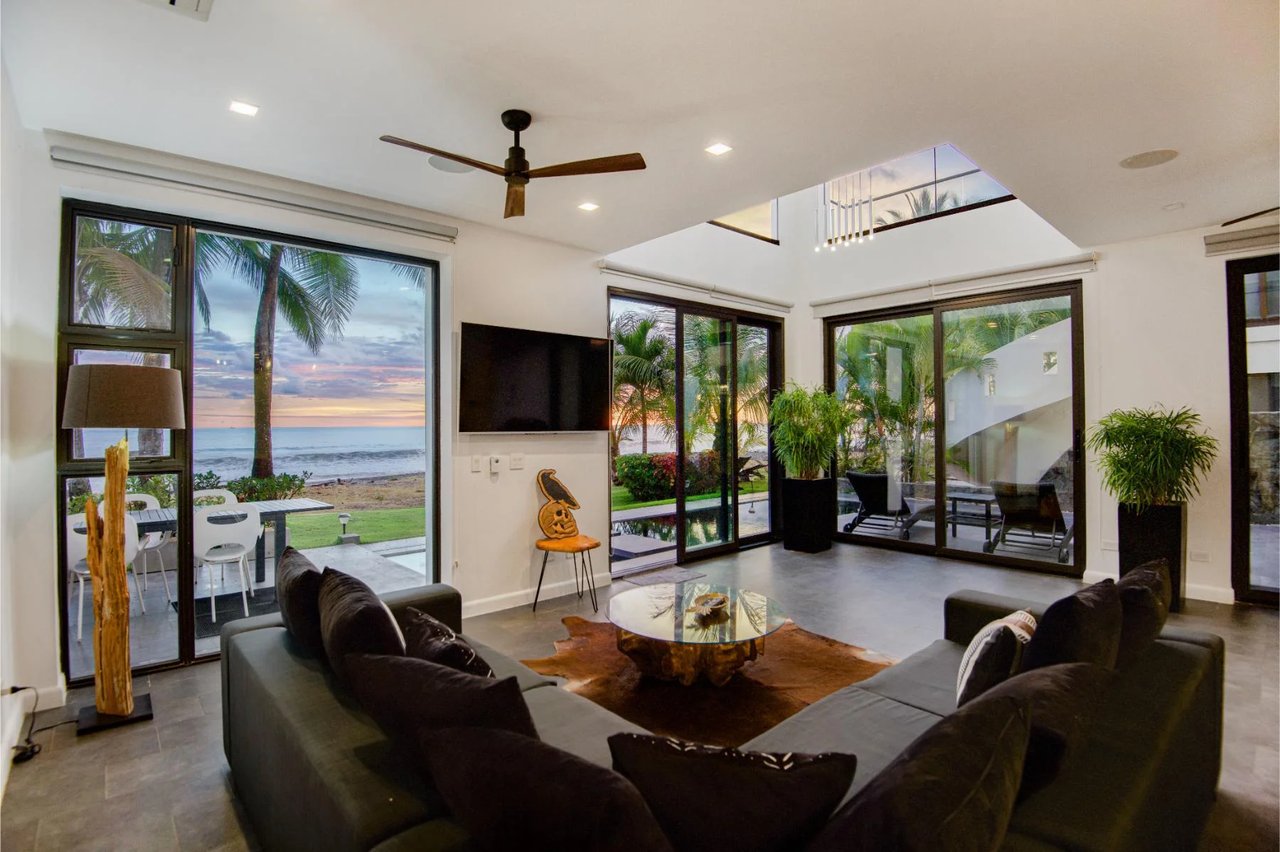 Titled Beachfront Luxury Estate, Jaco, Puntarenas
