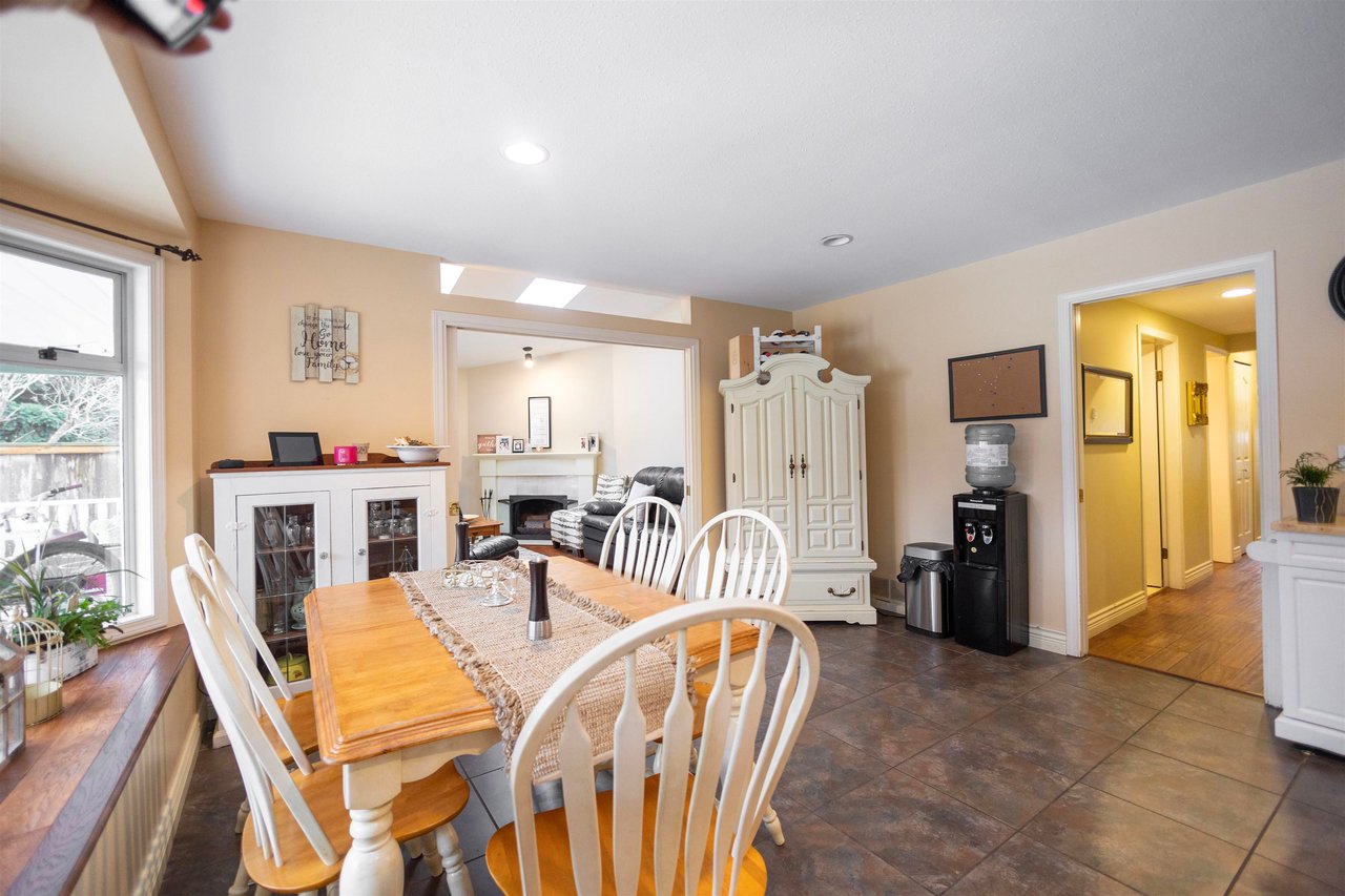 4974 54 St