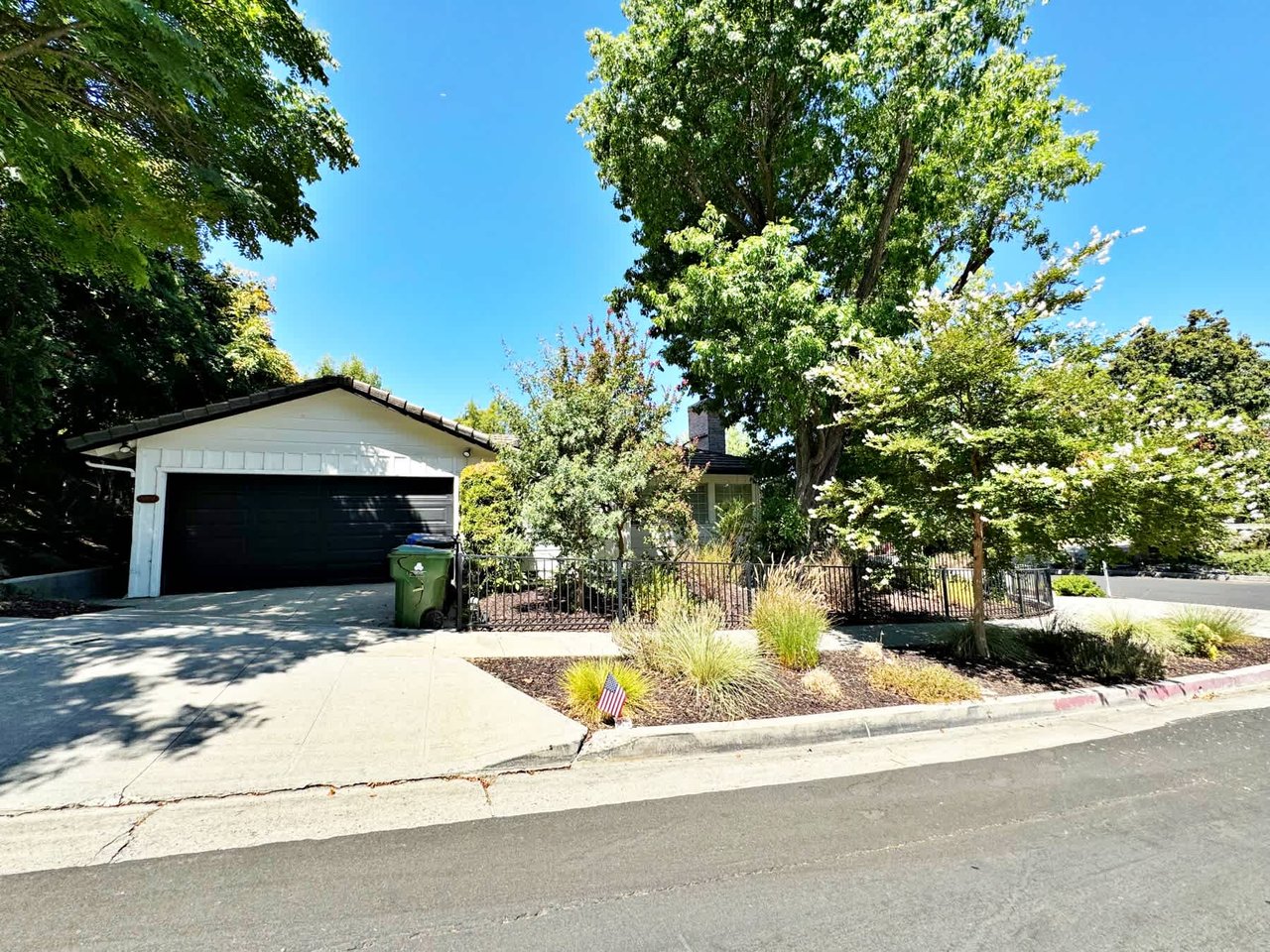 Pool Home In A Highly Sought-After Pocket of Woodland Hills