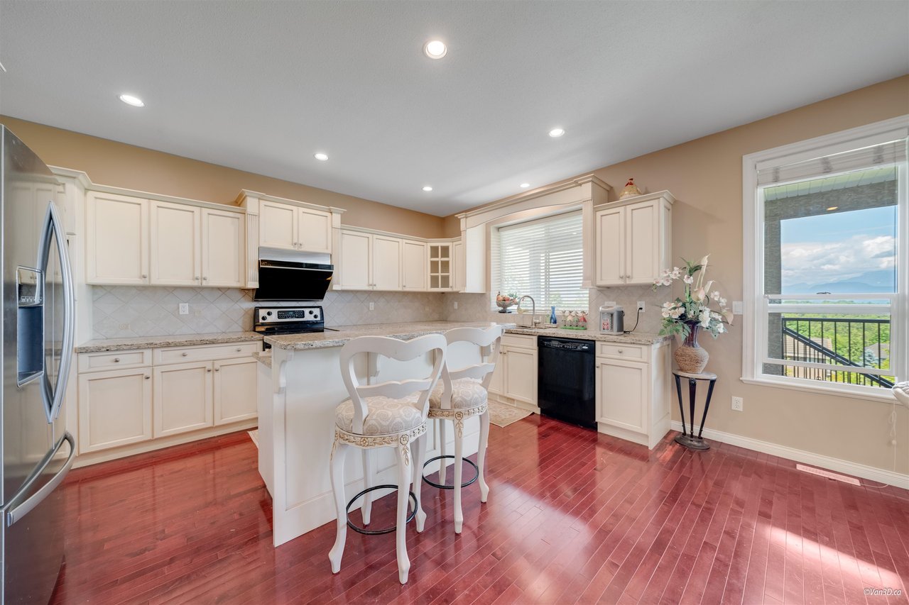 16495 111 Ave