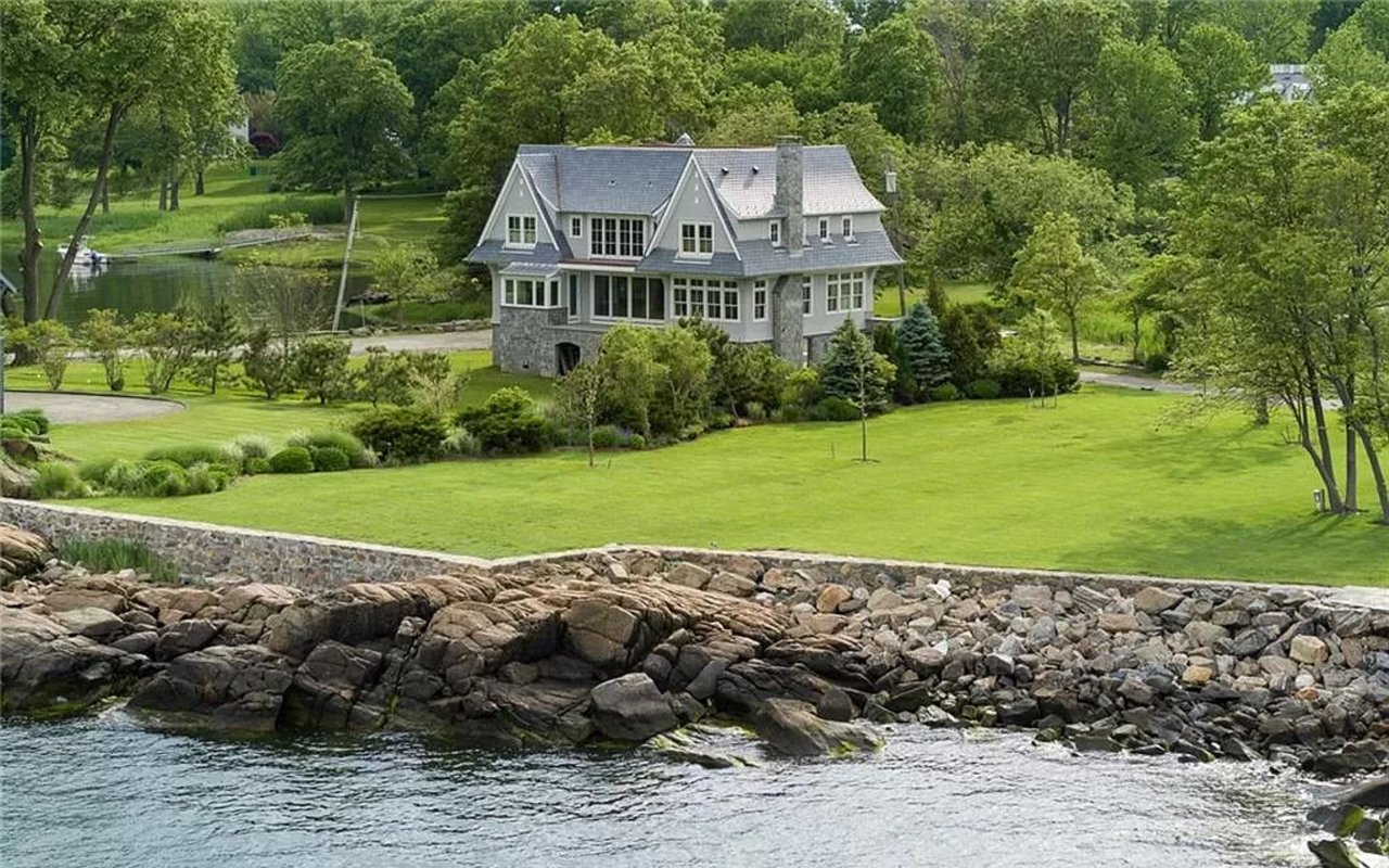 12 Pine Island Rd