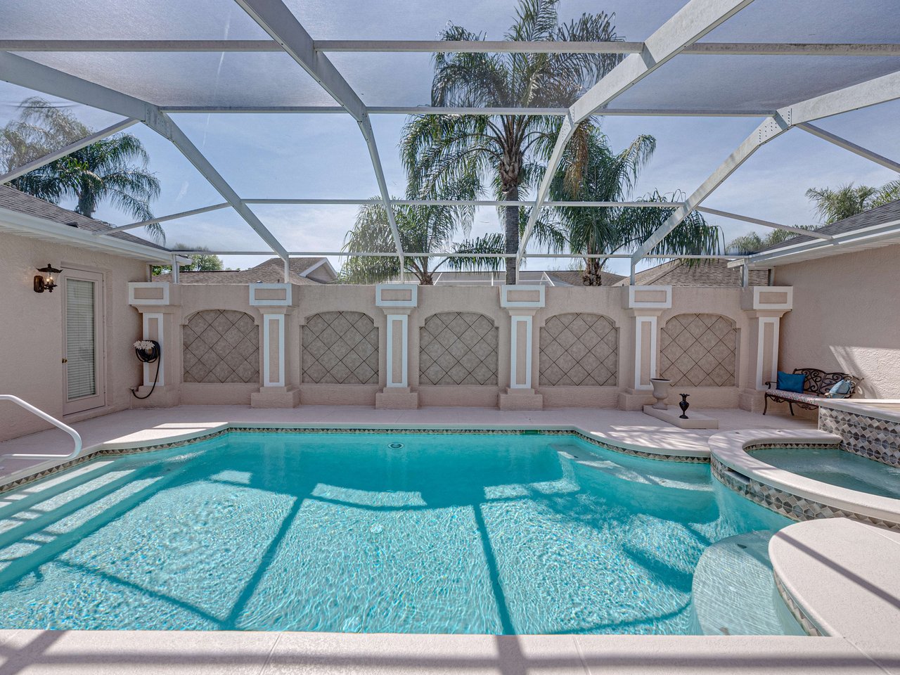 12419 WOODLANDS CIR