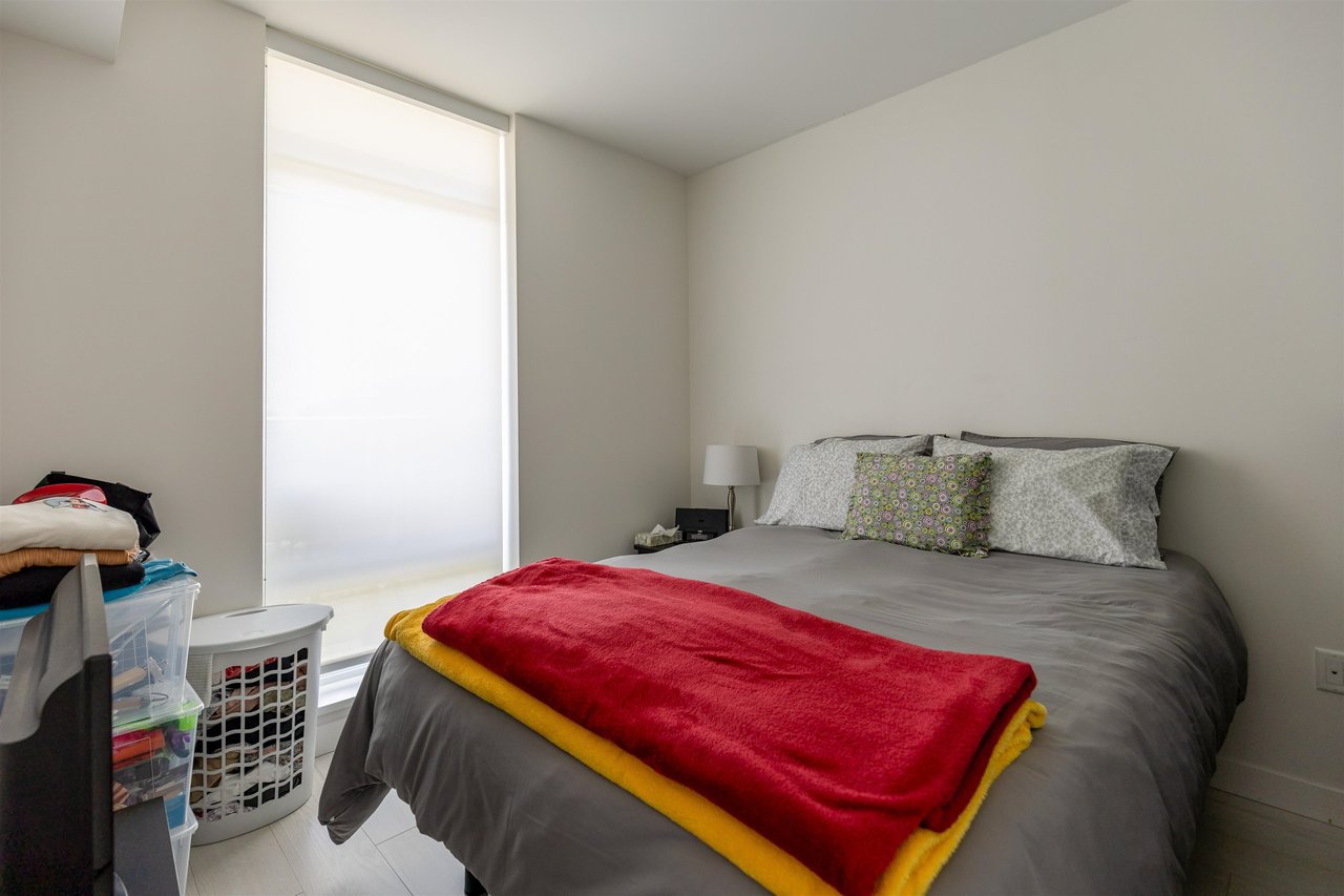 1203-5580 No. 3 Rd