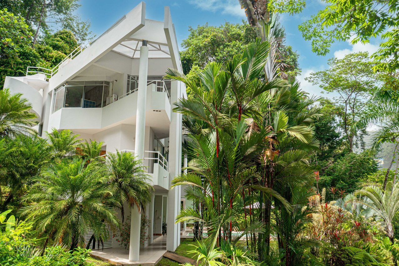 Modern Rainforest Estate, Manuel Antonio, Puntarenas