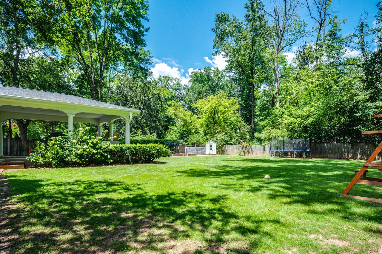 311 Broadland Rd NW