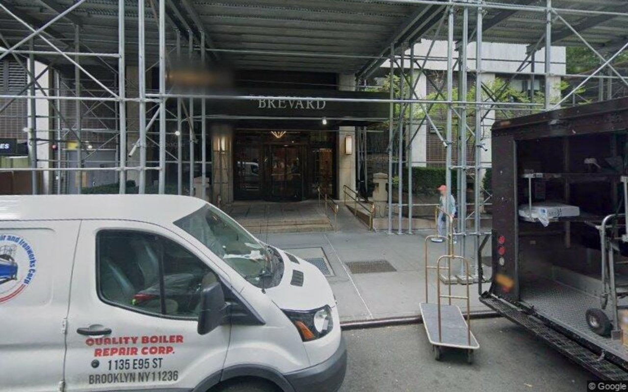 245 E 54th St APT 16K