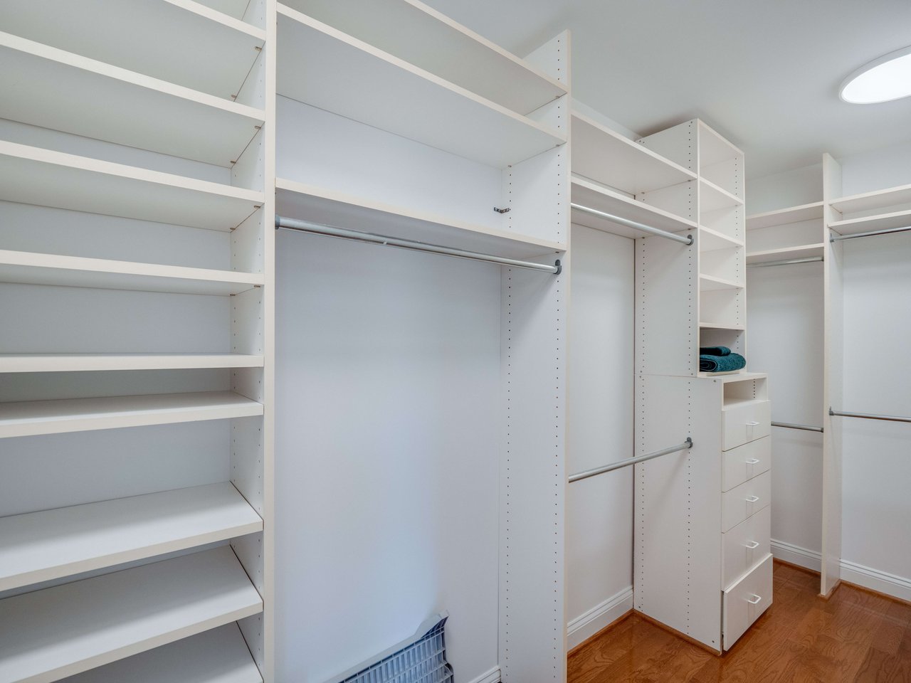 1570 21st Ct N