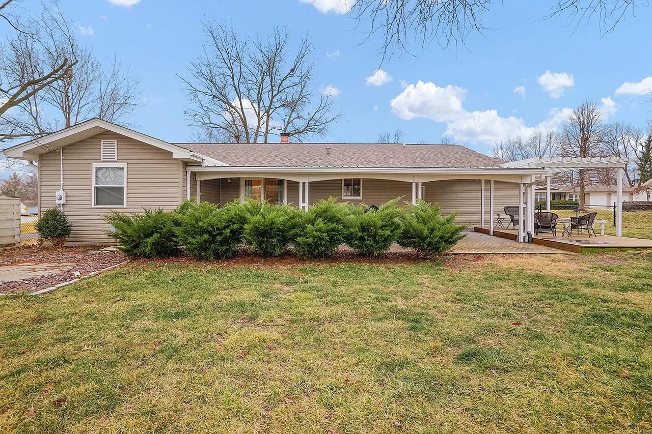 39 Janis Ann Dr