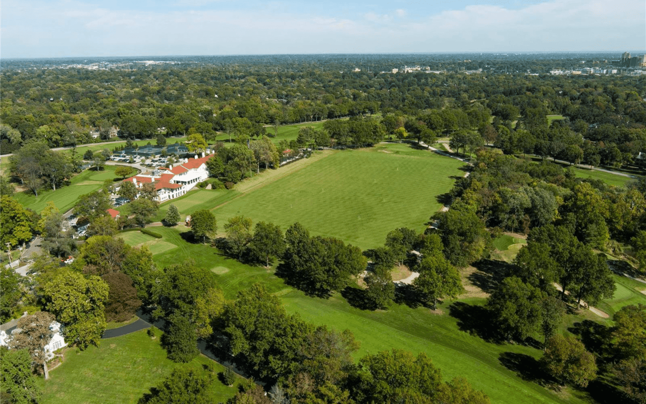 Everything You Need to Know About Moving to Frontenac, MO