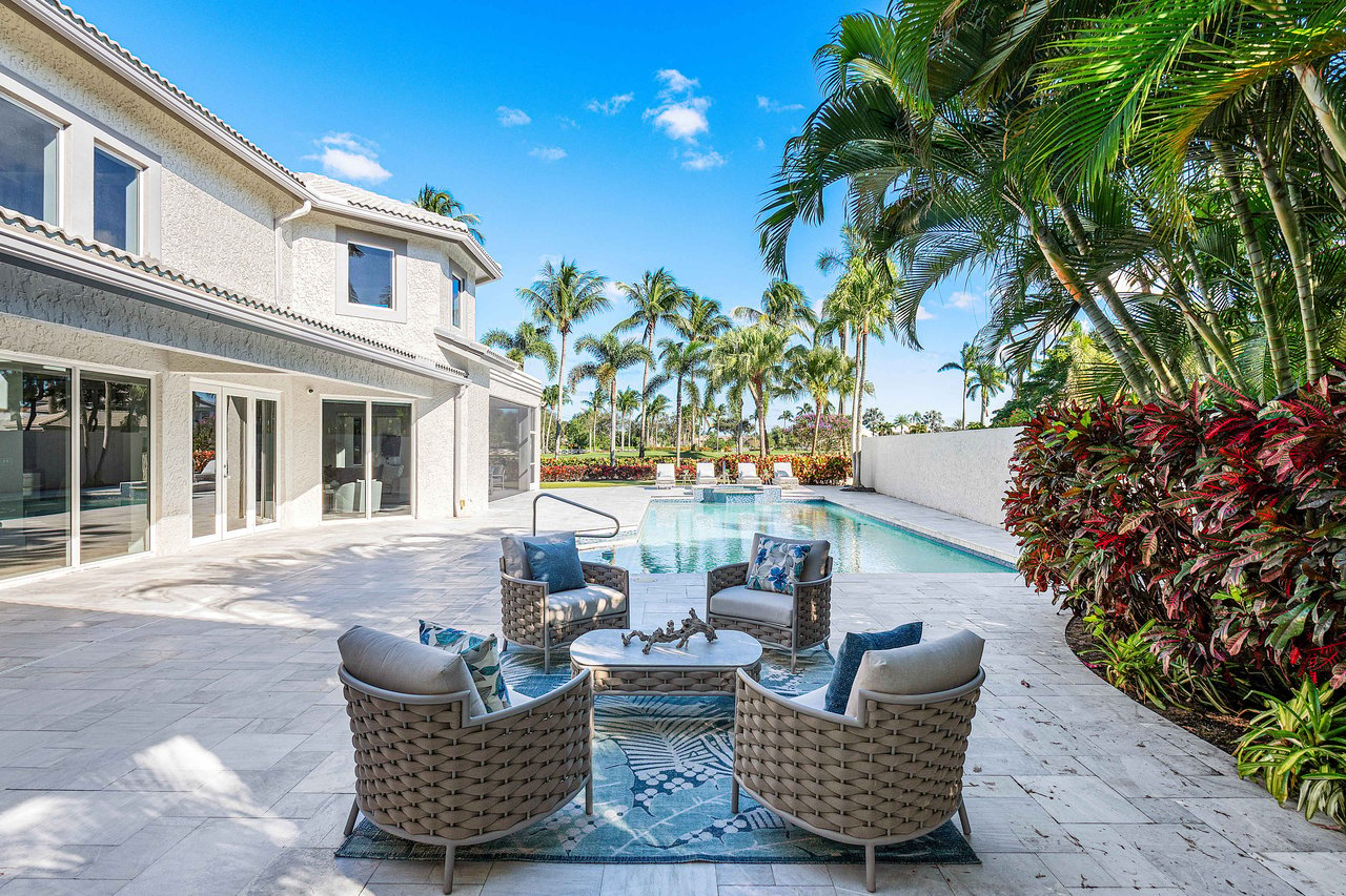 17170 Coral Cove