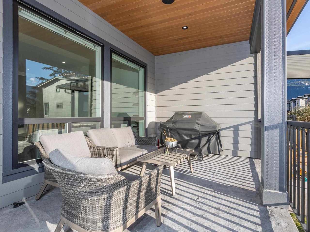 1140 Wilson Cres