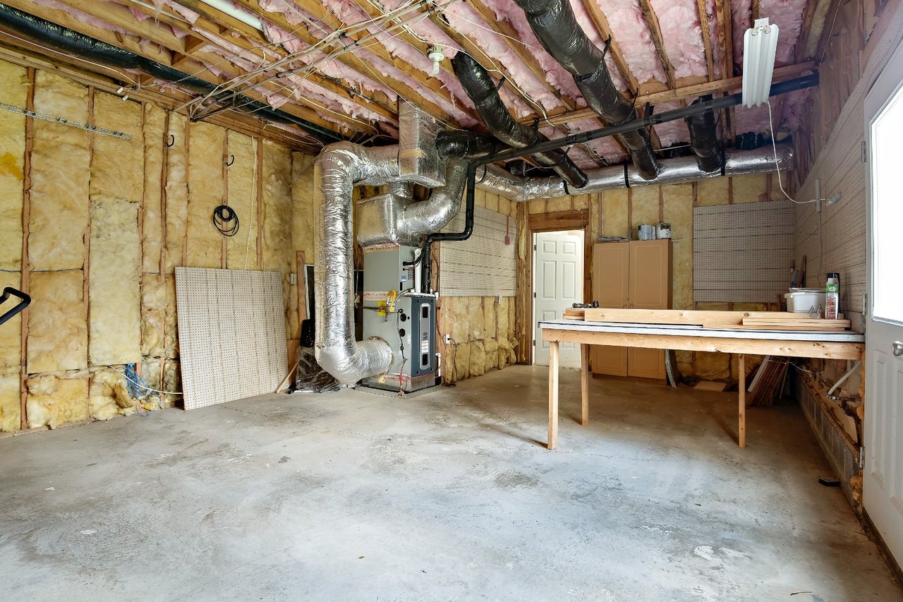 8805 Thornton Heath Drive