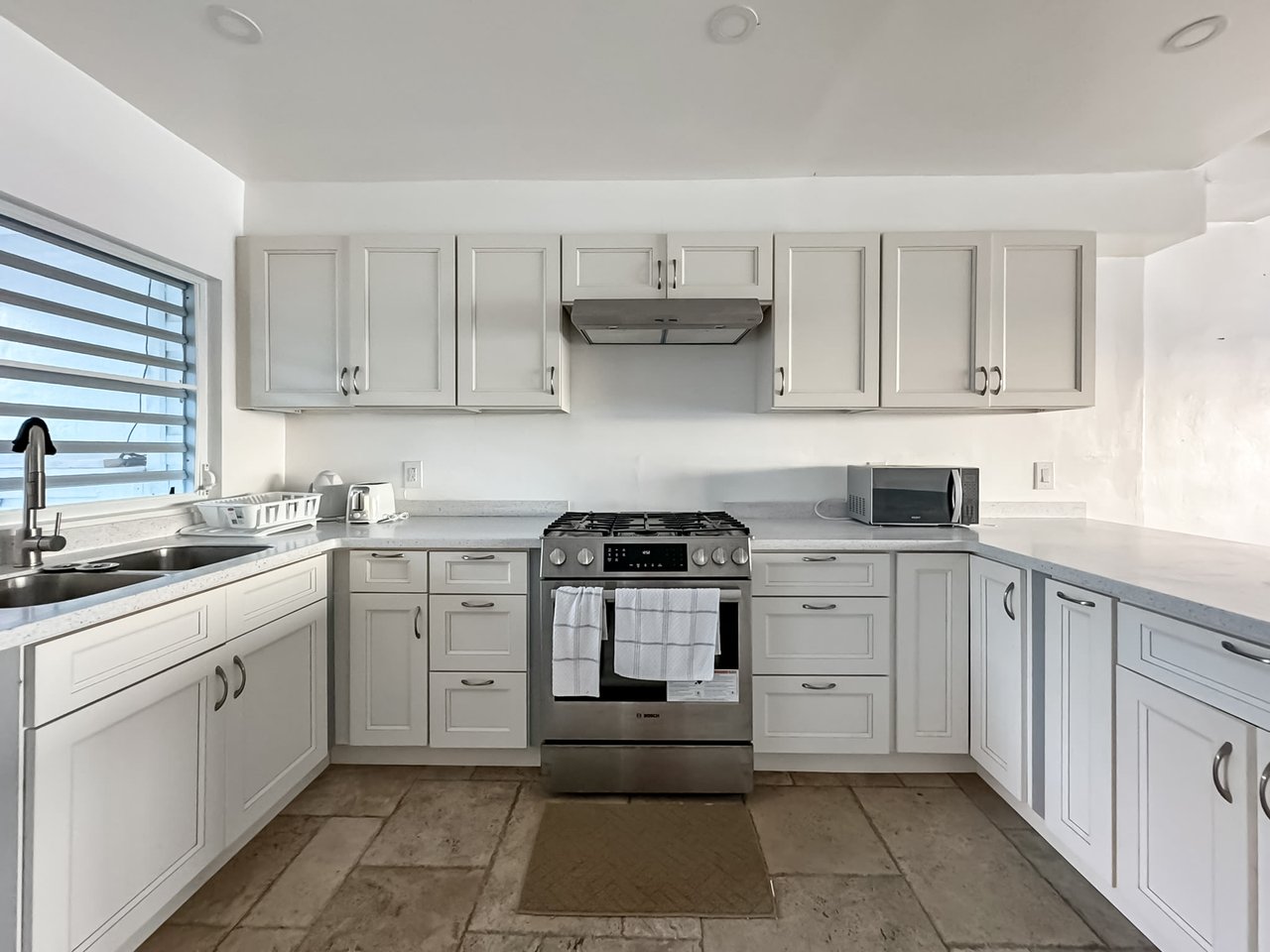 768 Manuel Reef 2 Bedroom Condo