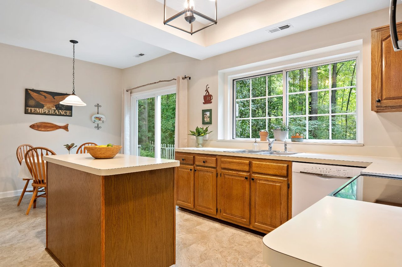 2905 Cove Ridge Road