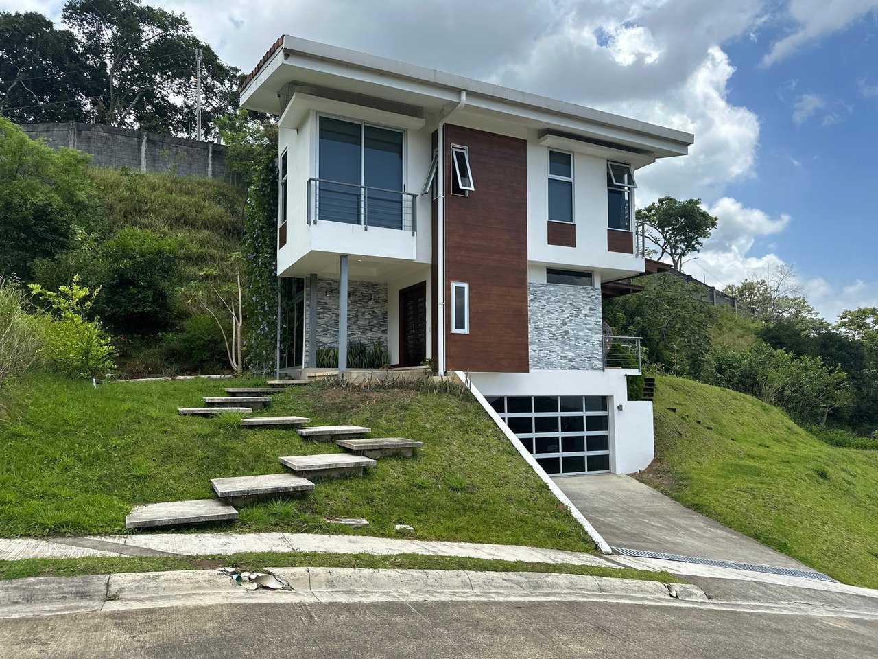 Sustainable Smart Home, Ciudad Colon, San Jose
