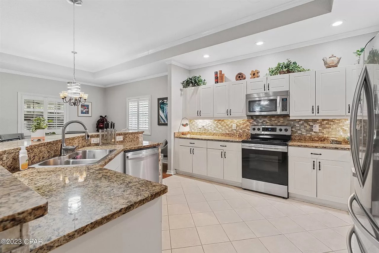 200 MIDDLEBURG Drive