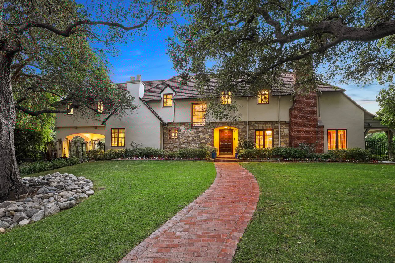 3903 Alta Vista Drive