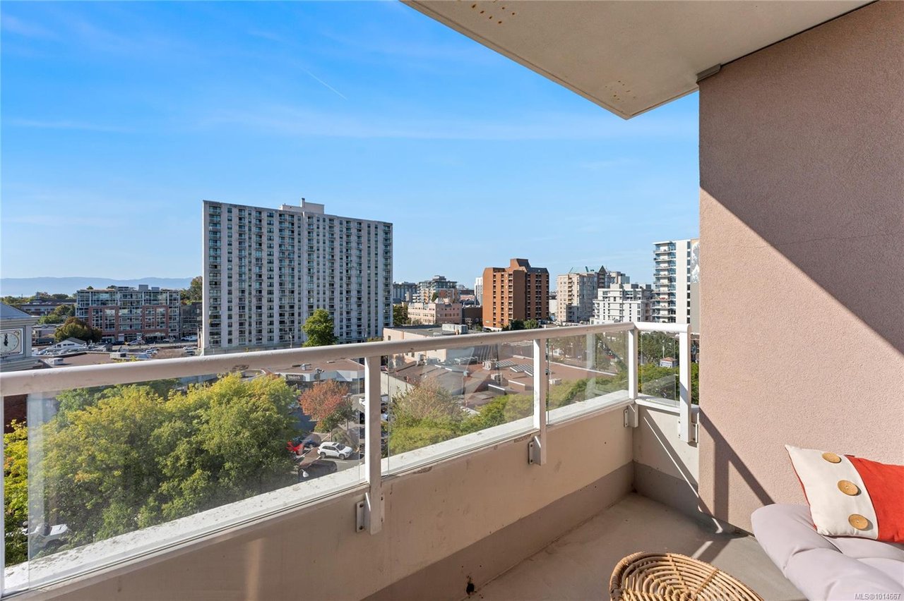 804-930 Yates St, Victoria