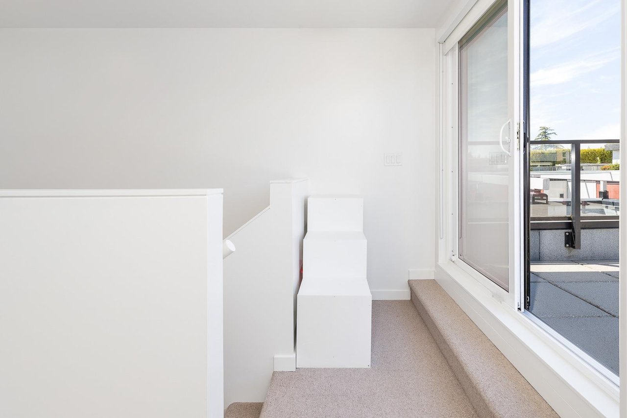 721-5955 Birney Ave