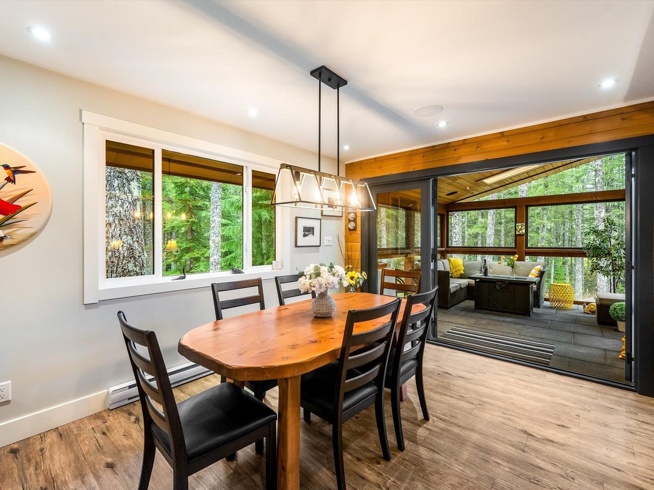 4 Ridge Dr
