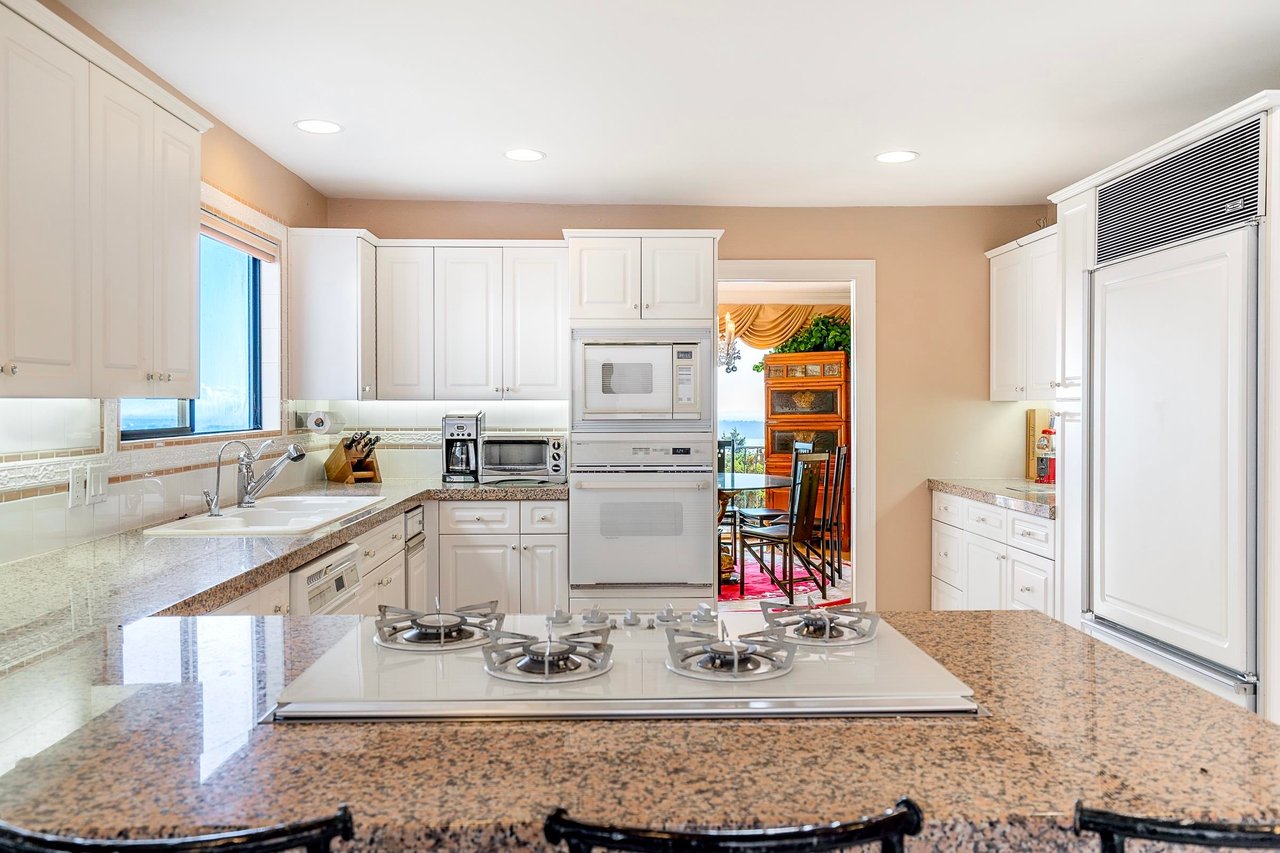1405 Chartwell Dr