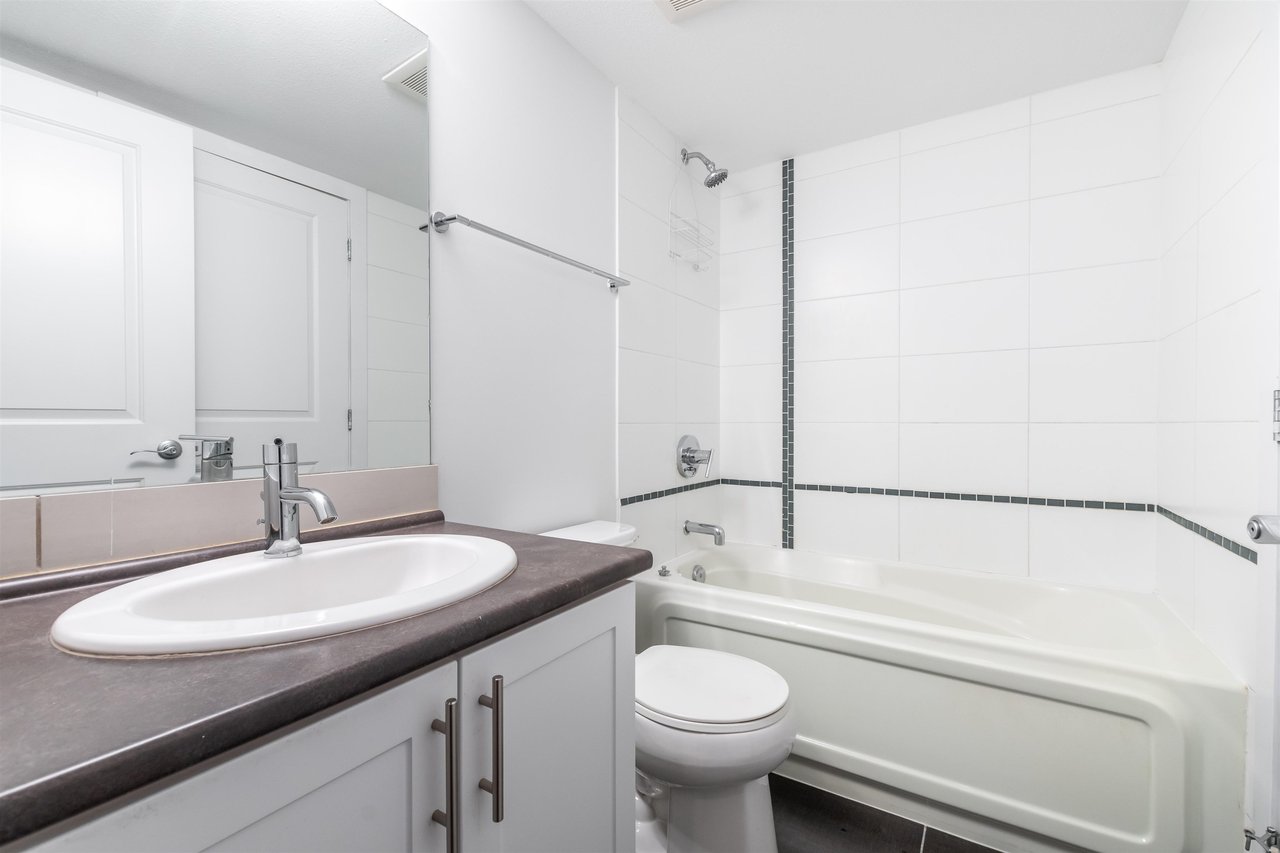 202-9422 Victor St