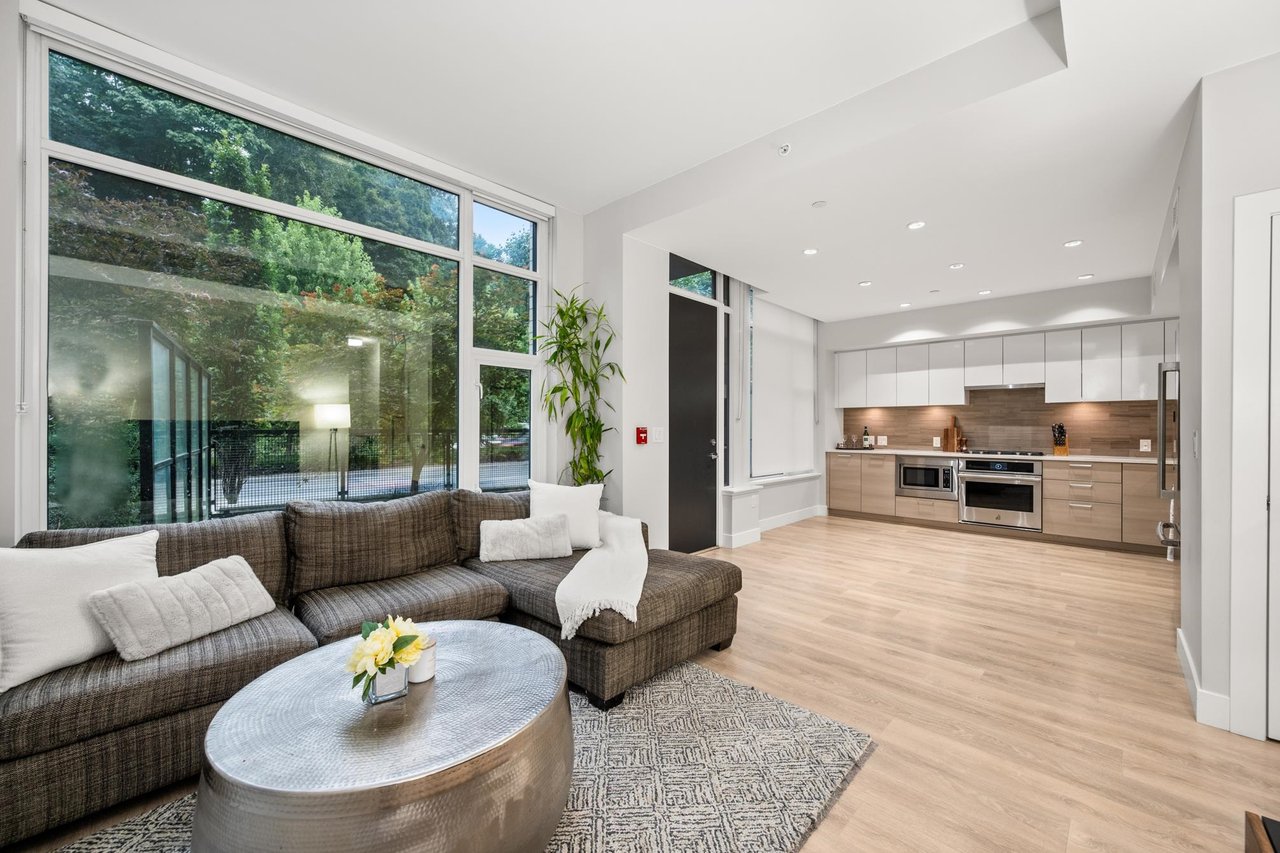 3482 Marine Wy