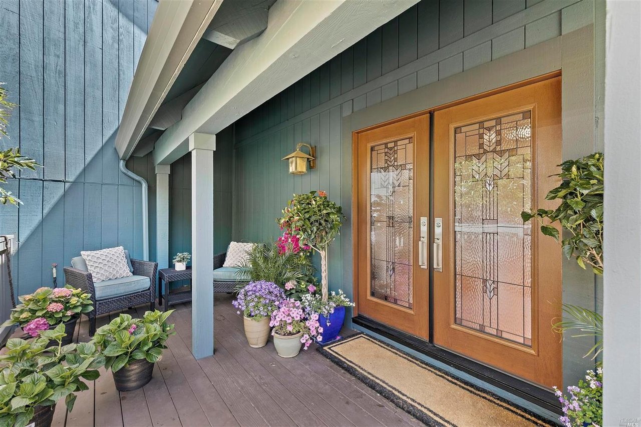 16 Manzanita Pl