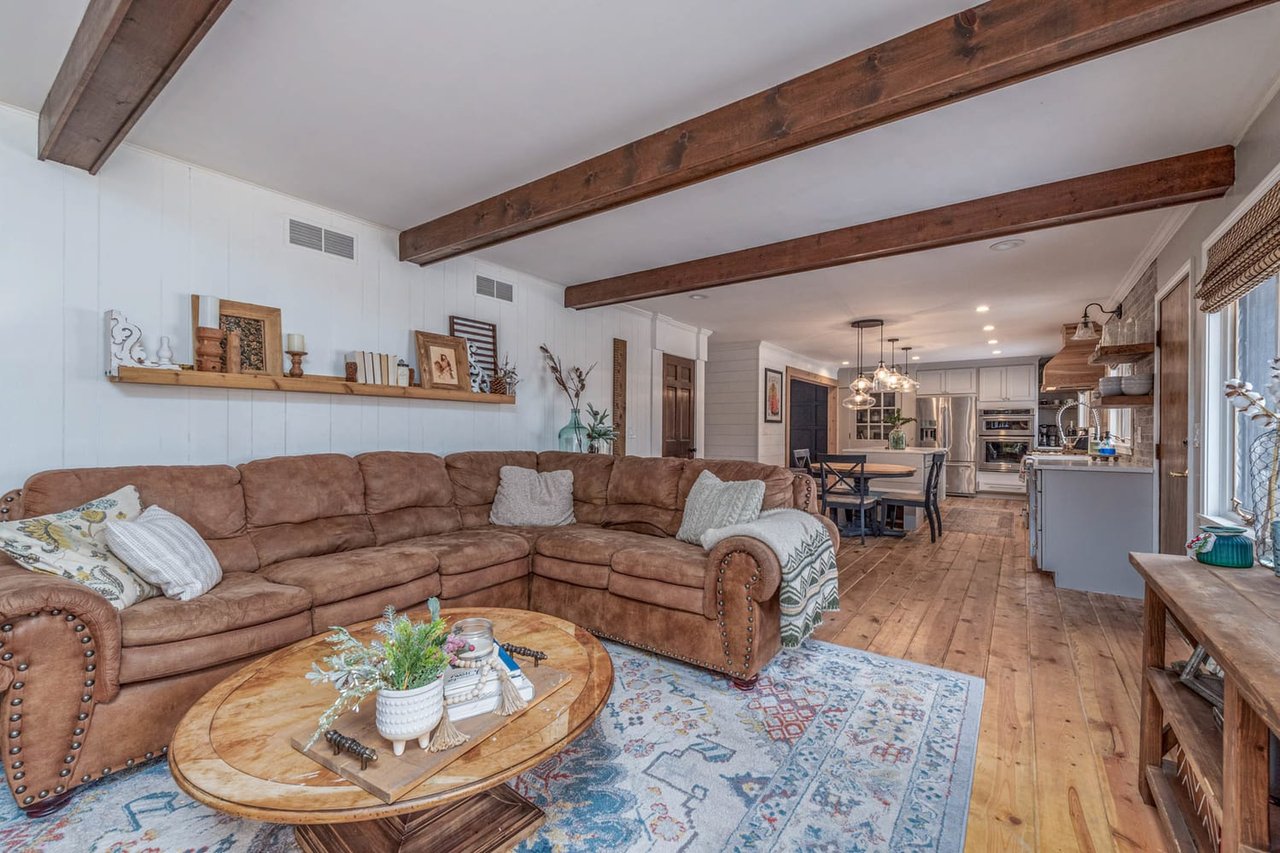 4029 Tamarack Trl S