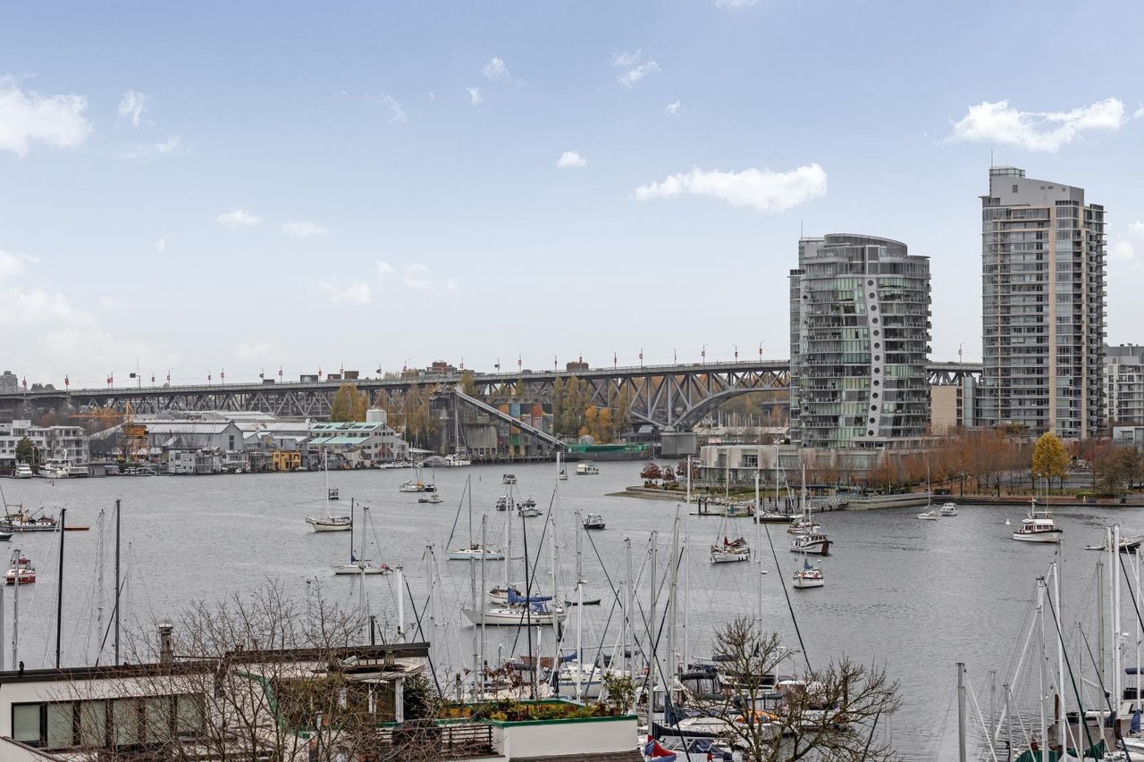 811-456 Moberly Road, Vancouver