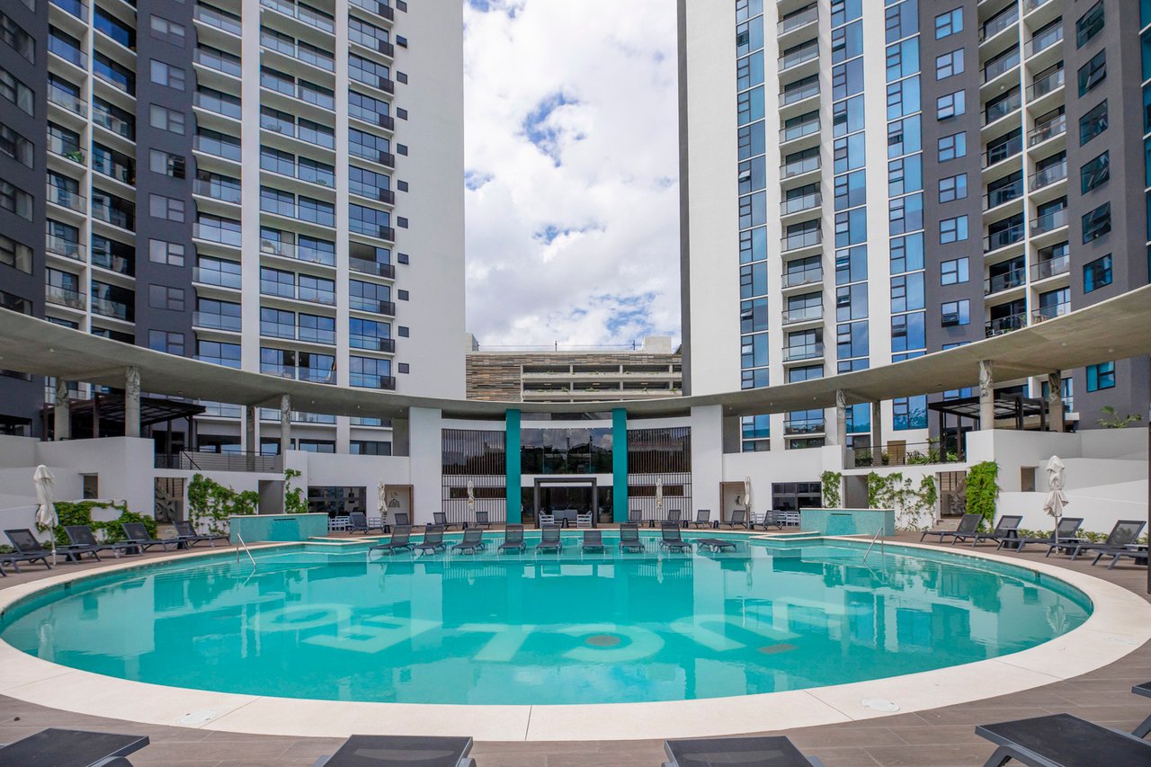 Corner Penthouse Nucleo Sabana, San Jose
