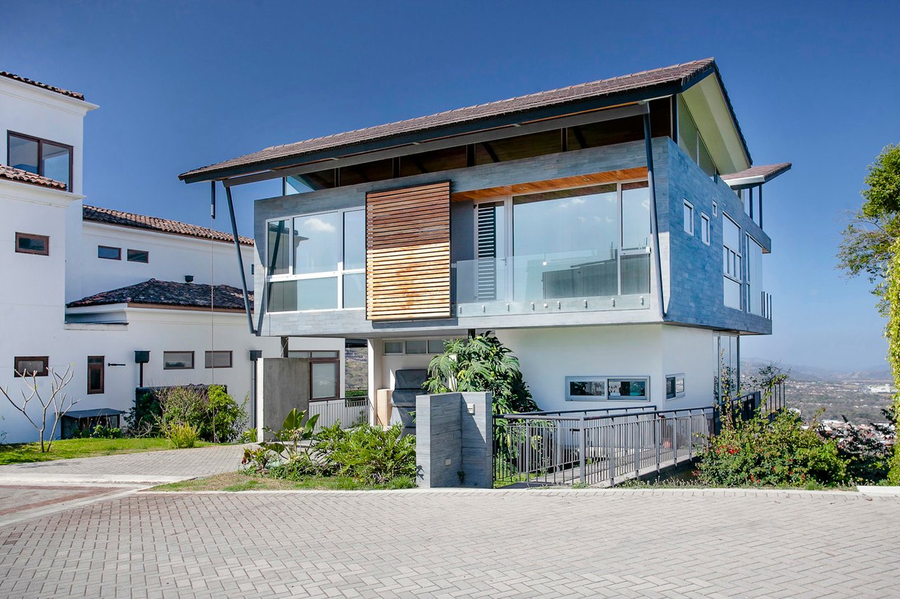Contemporary Sunset View Villa, Escazu, San Jose