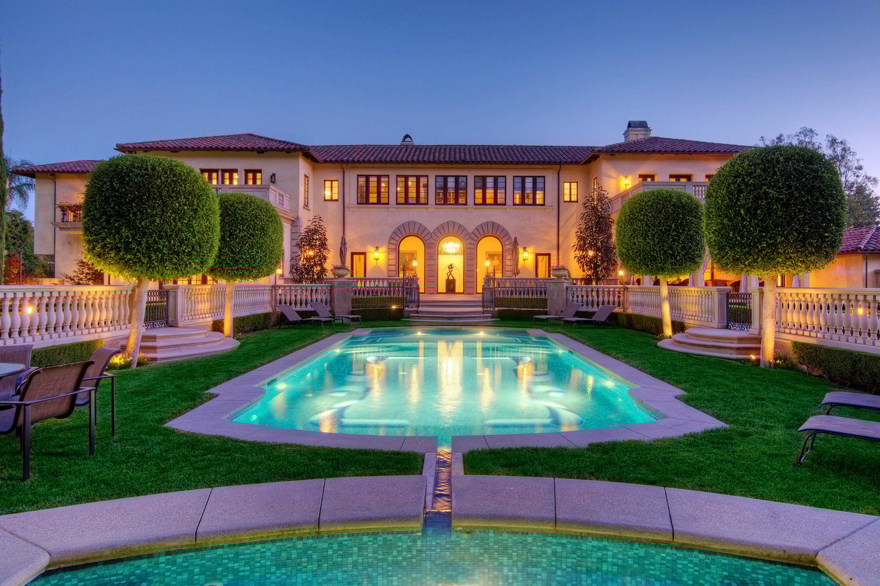 613 Mountain Dr