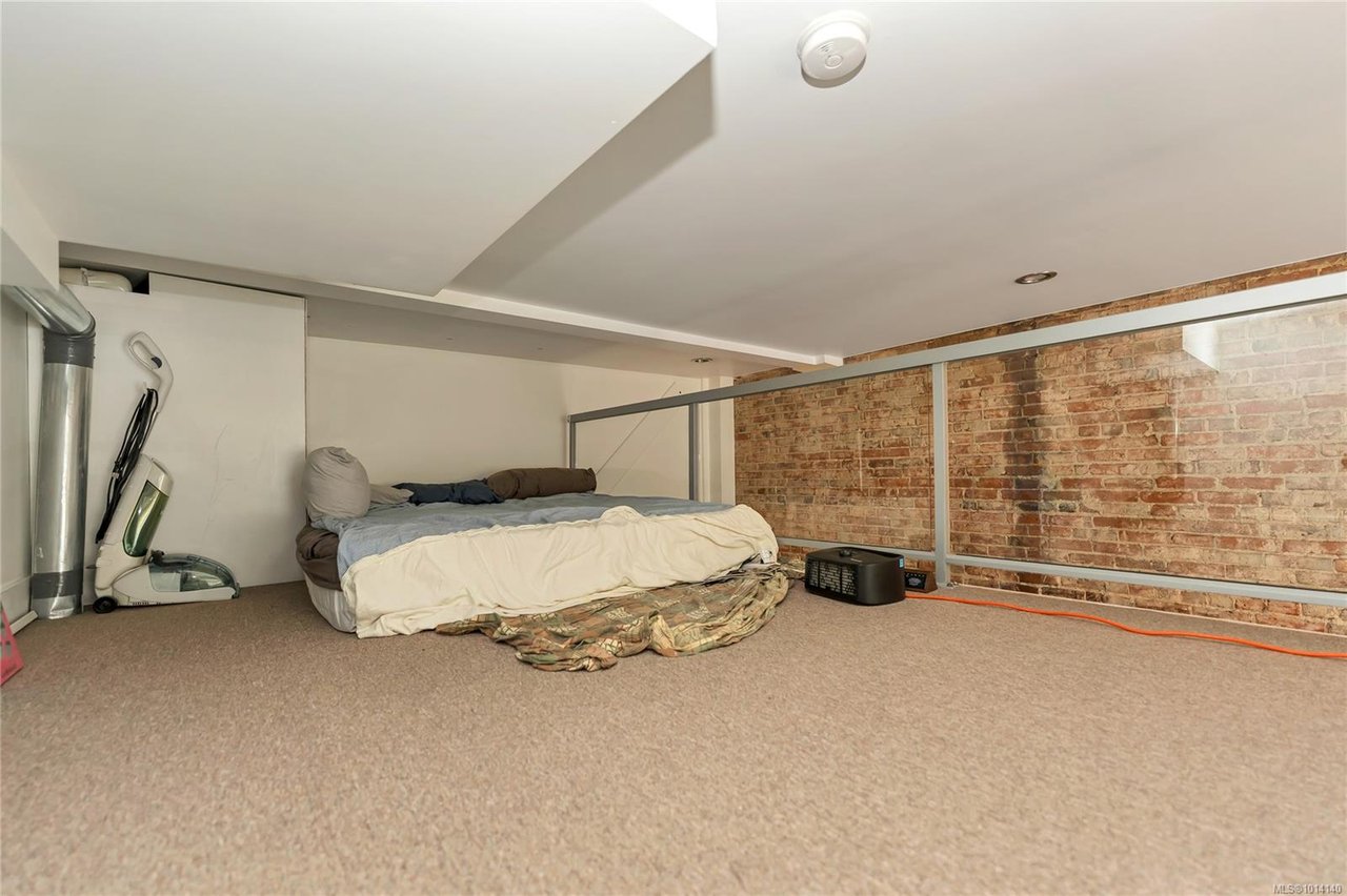 203-562 Yates St, Victoria