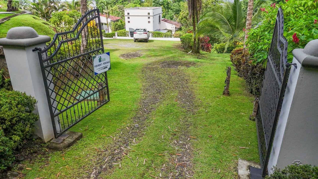 Secure Gated Villa Community, Ojochal, Puntarenas