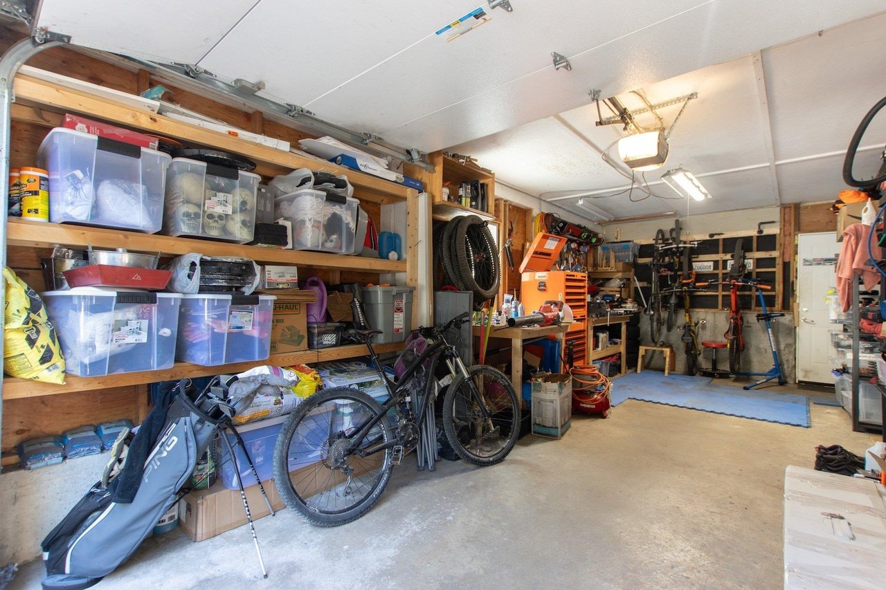 40537 N Highlands Wy