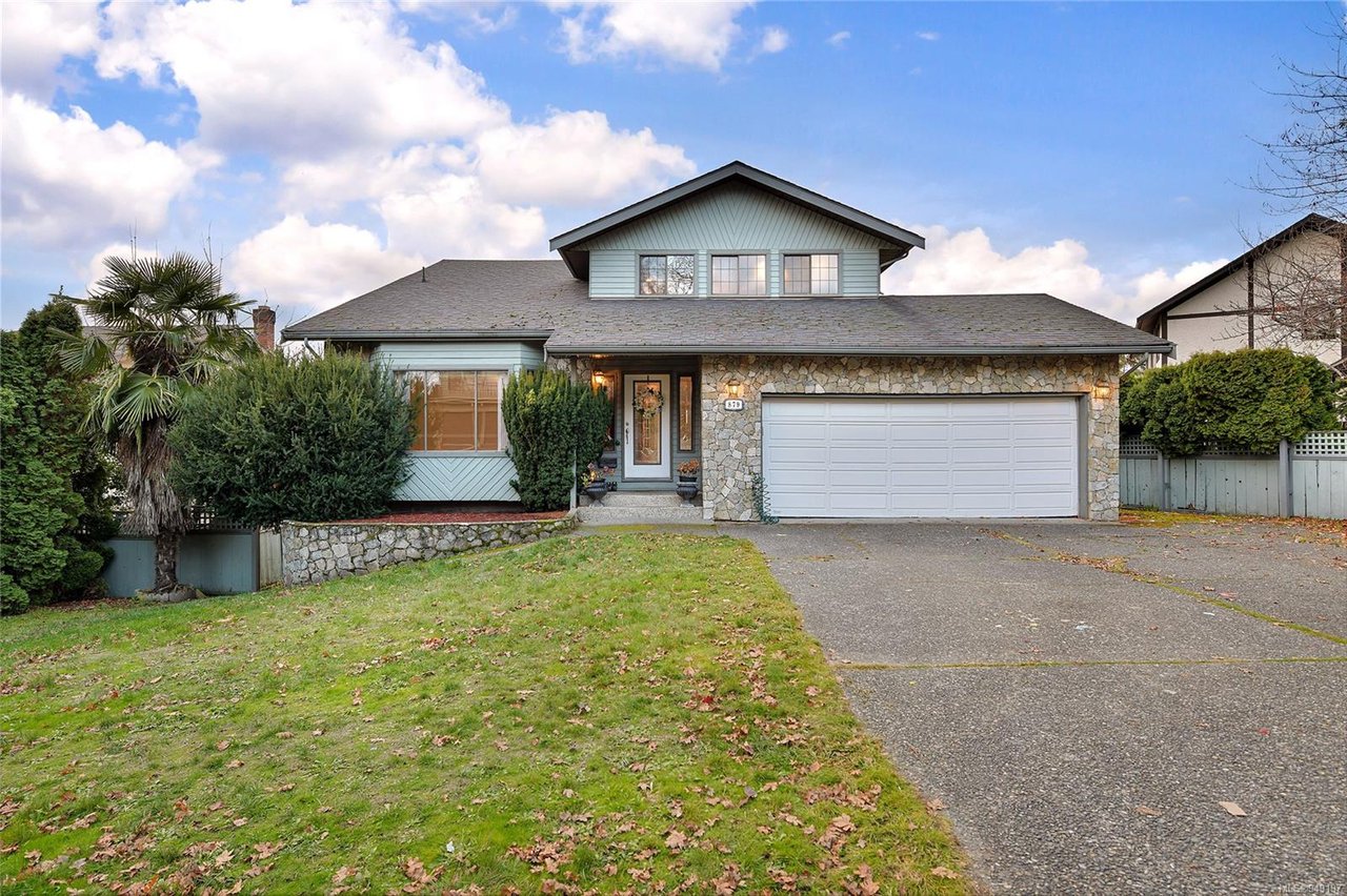 879 Denford Cres