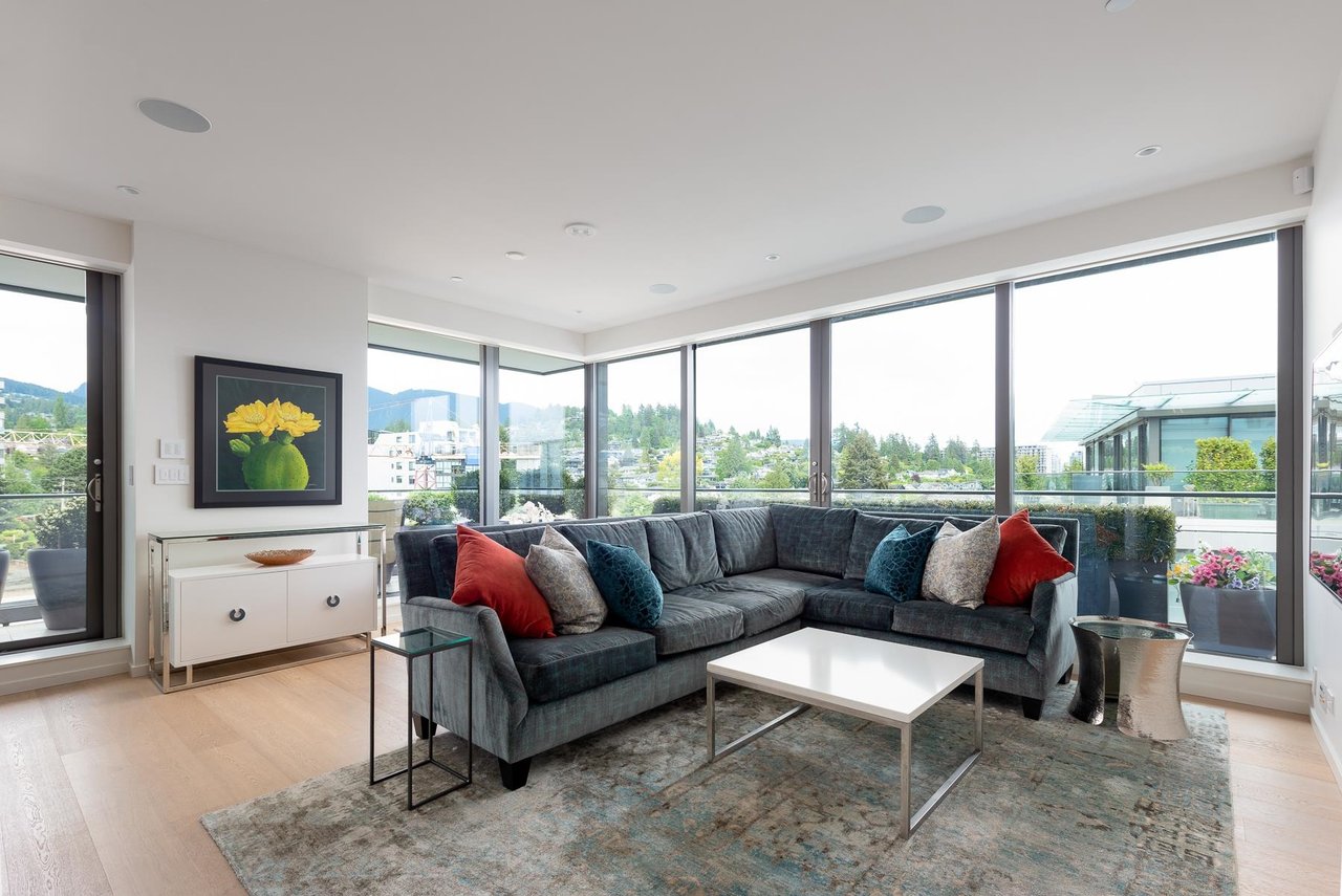 601-1355 Bellevue Ave