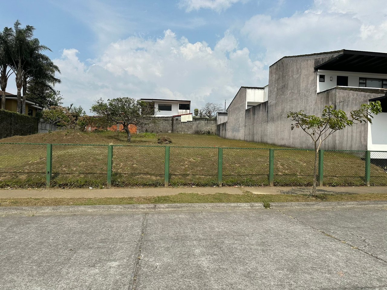 Gated Residential Building Lot, Curridabat, San Jose