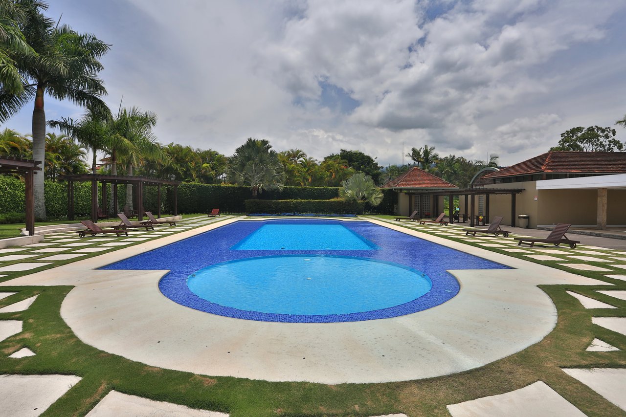 Grand Golf Course Estate, Curridabat, San Jose