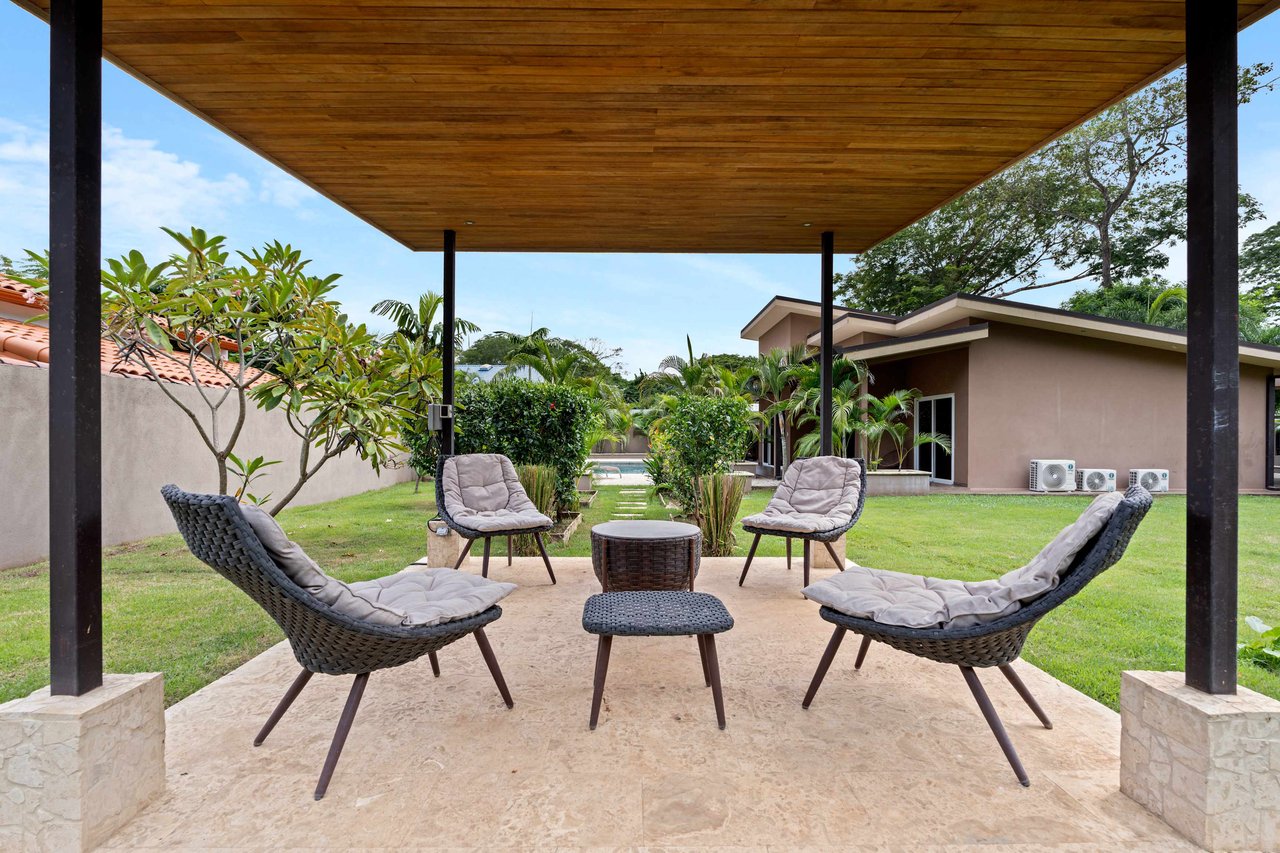 Casa Tranquila | Gorgeous Walk-to-Beach House on a Double Lot in Playa Potrero!