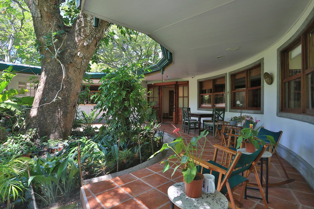 Colonial Garden Estate, Santa Ana, San Jose