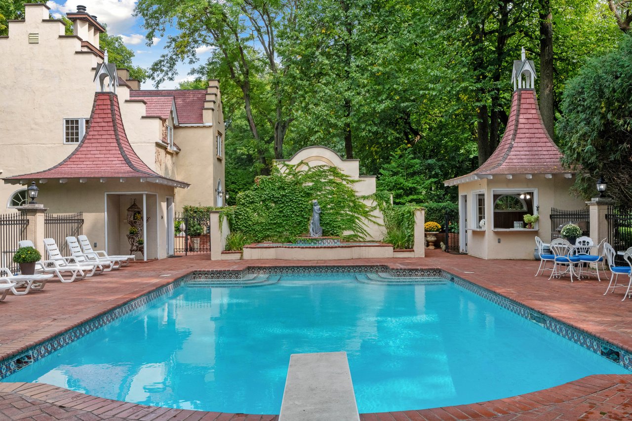 425 Ferndale Woods Road | Wayzata