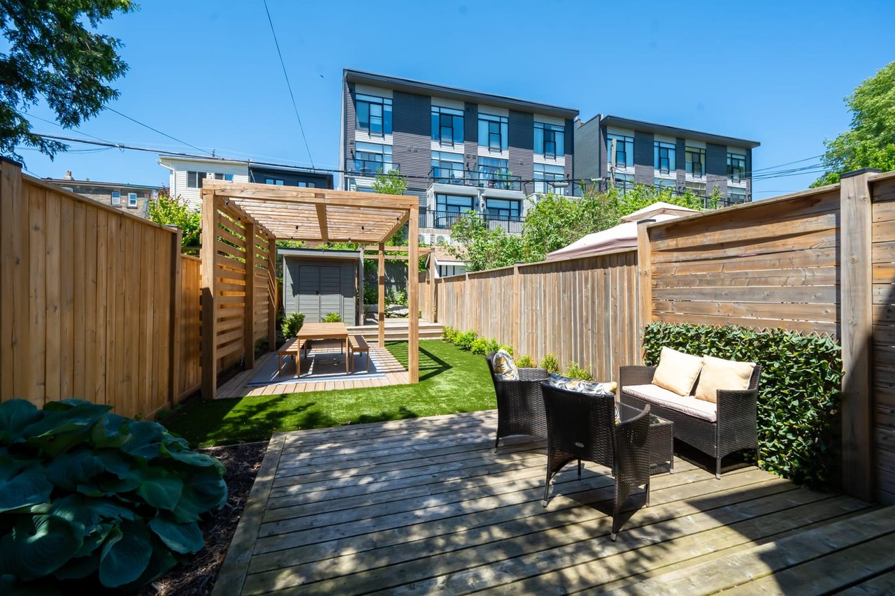 38 Richard Ave 