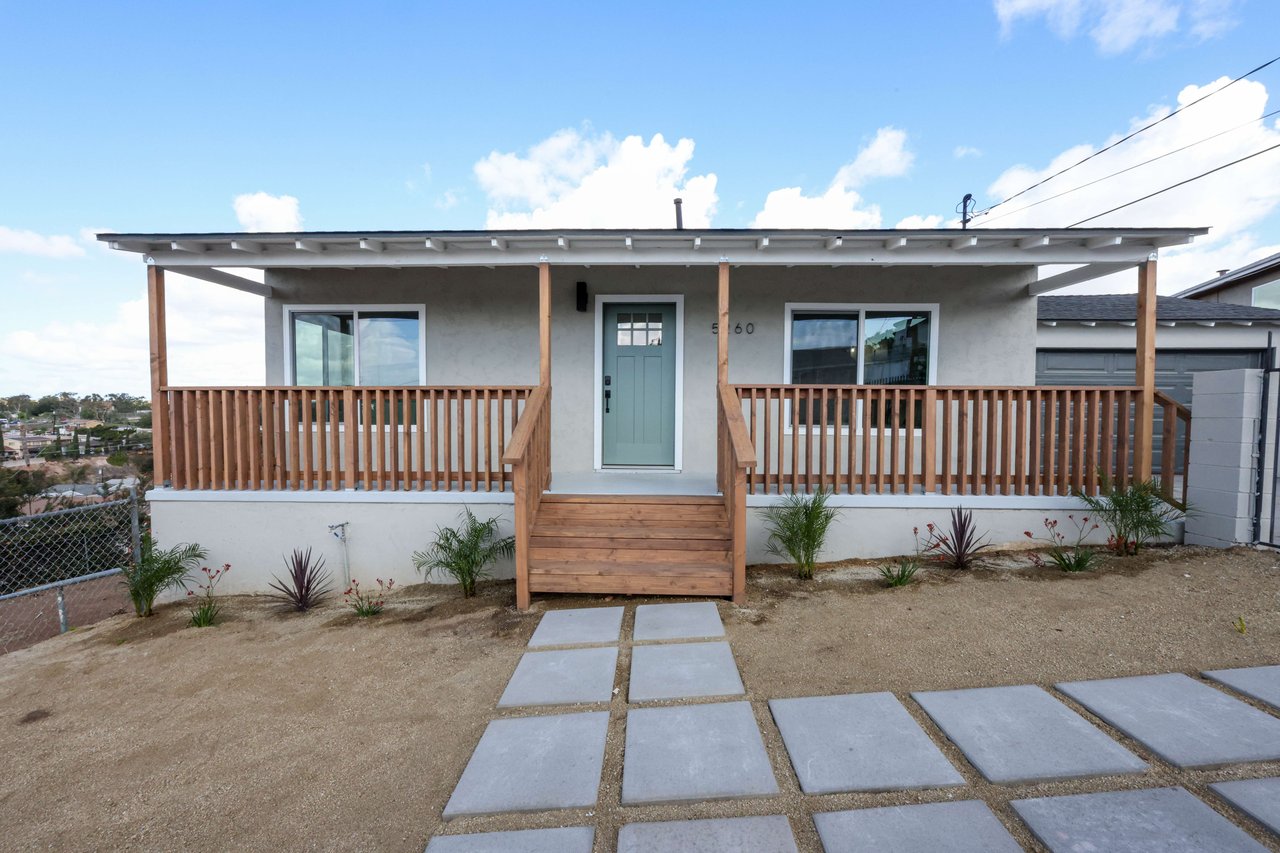 5260 Hilltop Dr