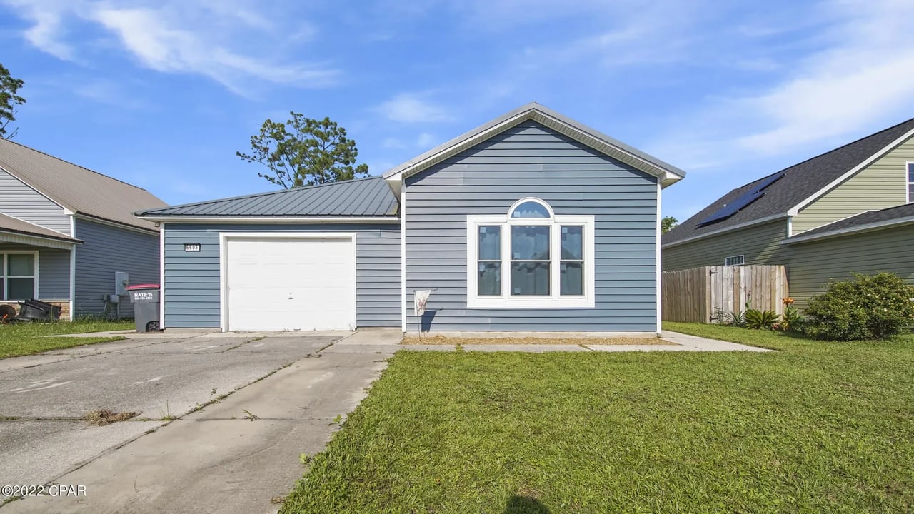 6605 LAKE JOANNA Circle