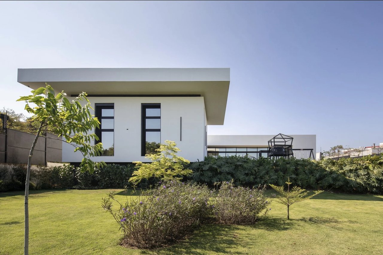Contemporary Luxury Garden Estate, Heredia