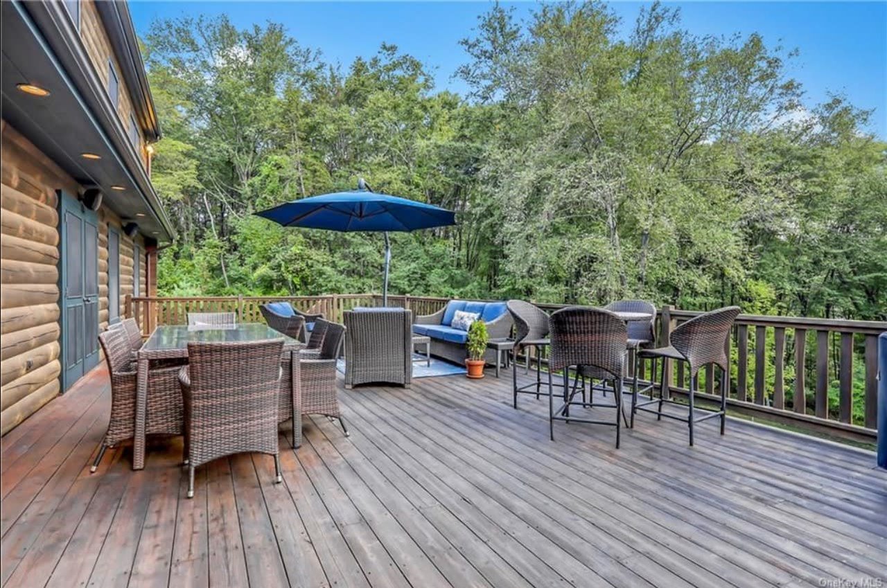 57 Cedar Berry Ln