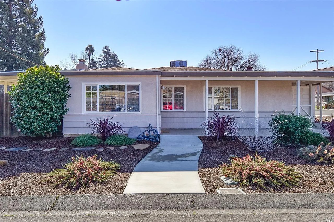 2199 Janette Dr