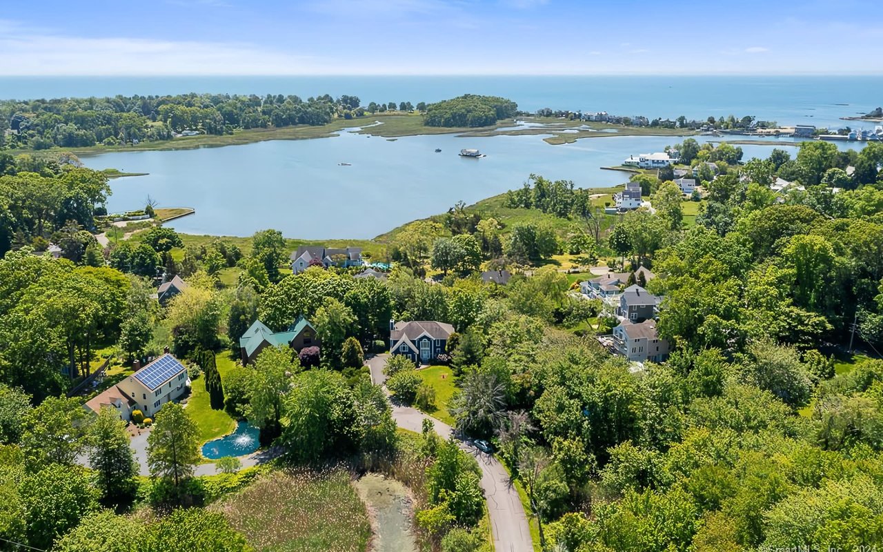 Living in Westport, CT